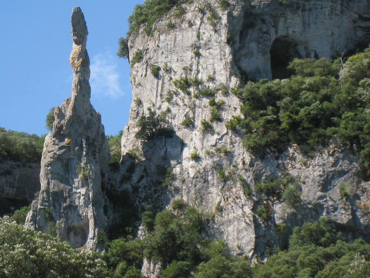 Hebergements Des Posas Sampzon Exteriör bild